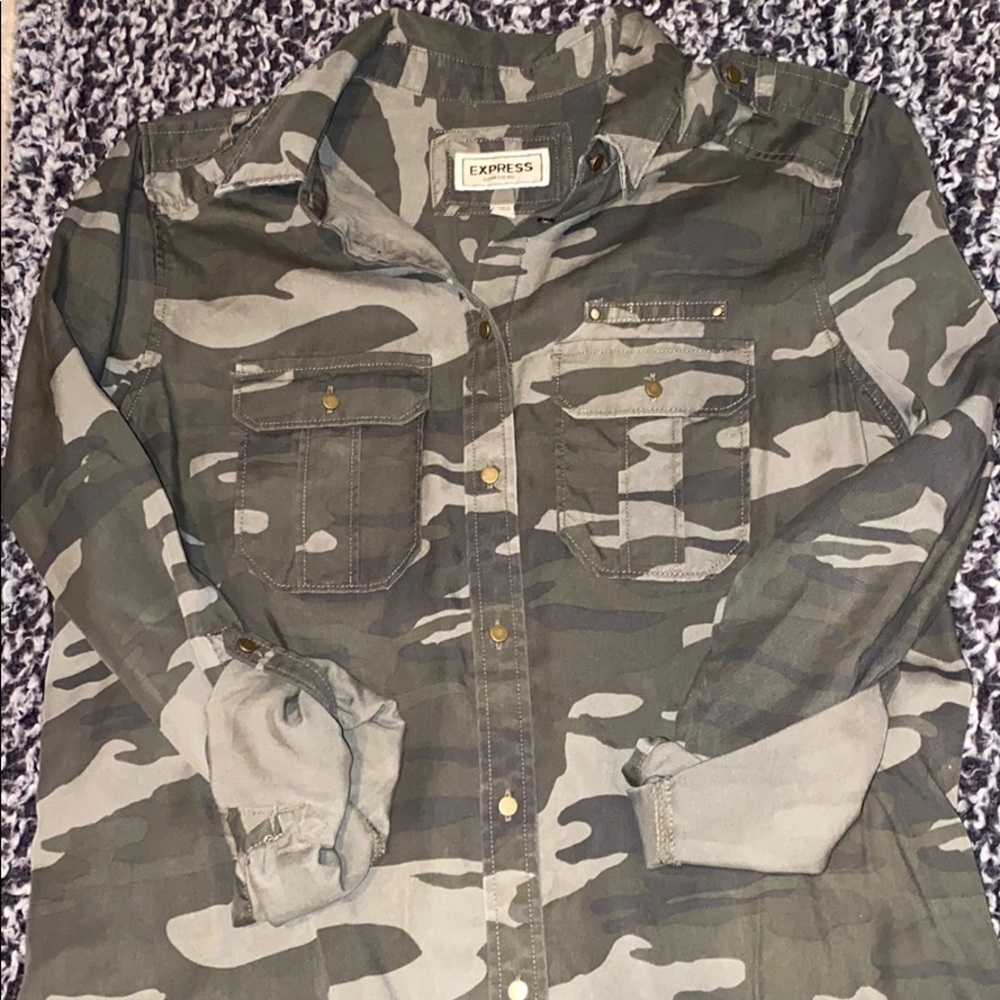 Express camo button down boyfriend shirt